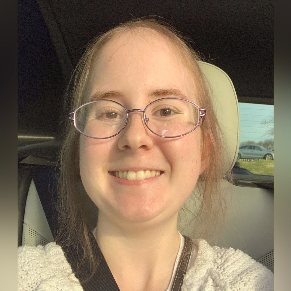 Meet your Posher, Emily